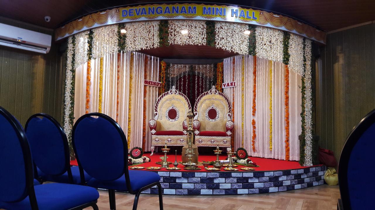Devanganam Residency Hotel Guruvāyūr Exterior foto