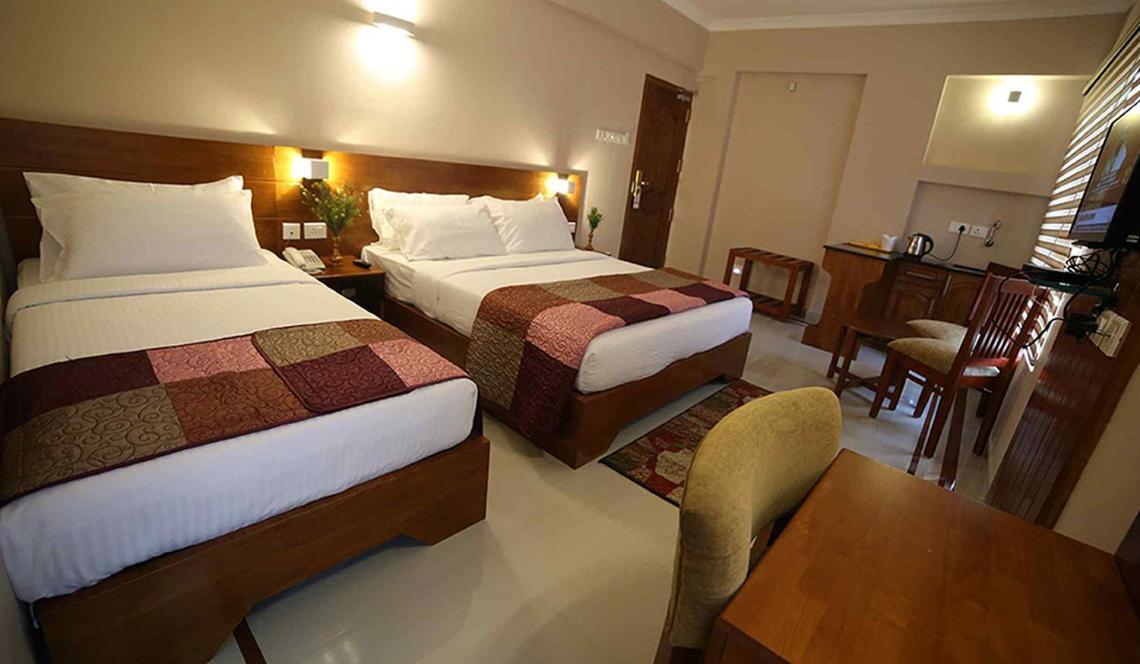 Devanganam Residency Hotel Guruvāyūr Exterior foto